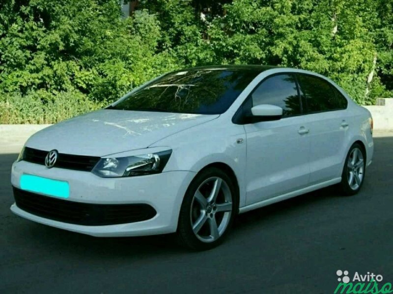 Volkswagen Polo sedan r line