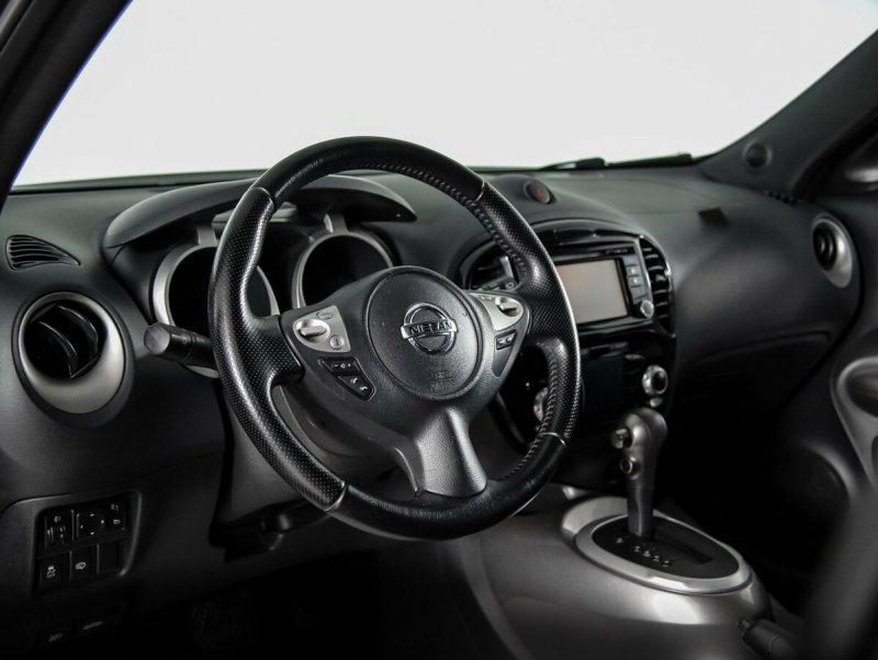 Nissan Juke 2013 Interior