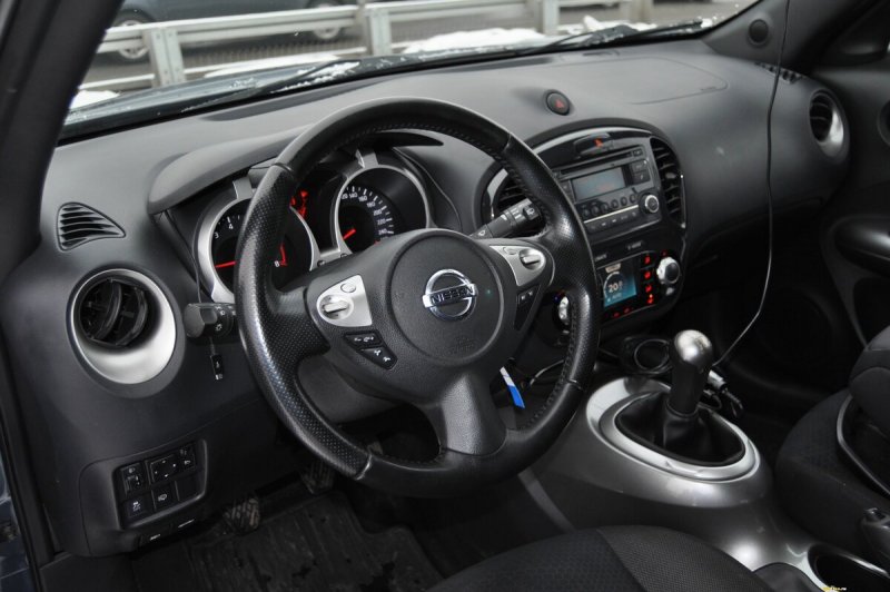 Nissan Juke 2014 салон