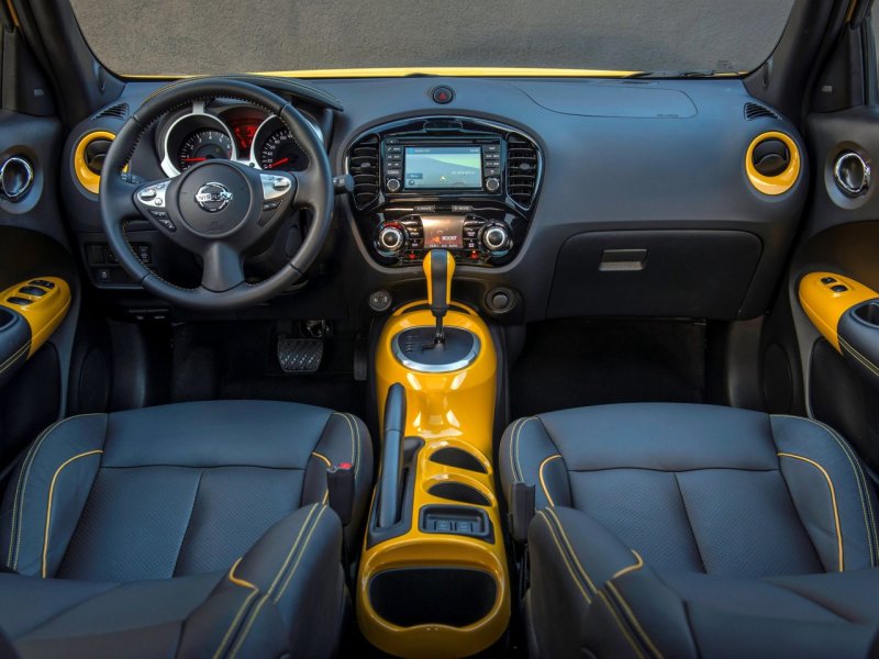 Nissan Juke 2014 салон