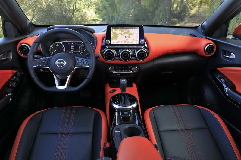 Nissan Juke 2020 салон