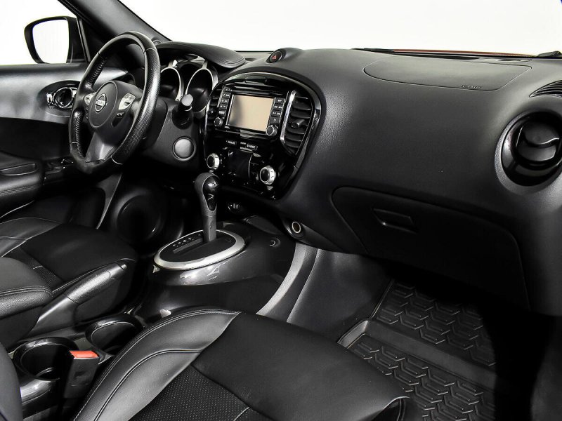 Nissan Juke Interior