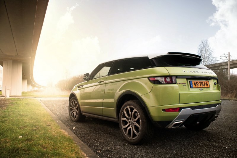 Range Rover Evoque салатовый