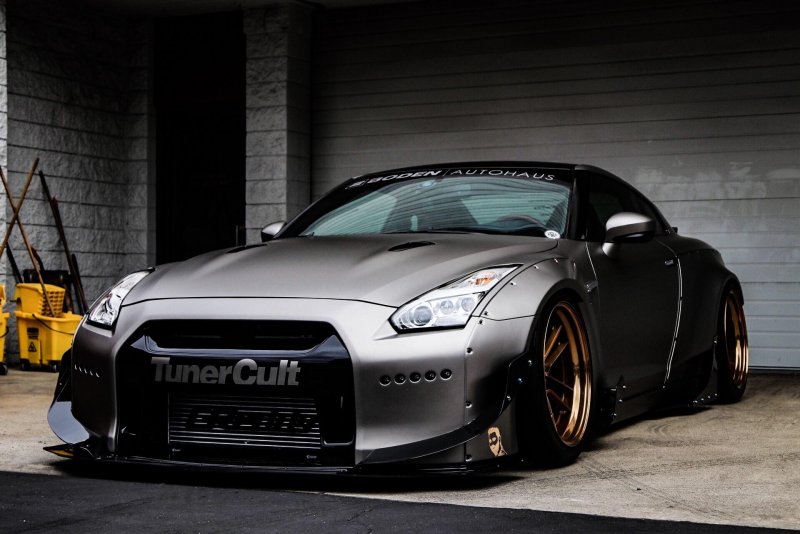 Nissan GTR r35 2014