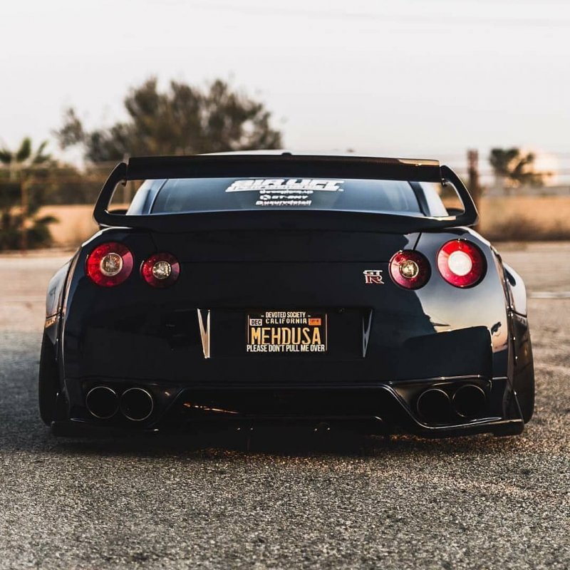 Nissan Skyline r35 Liberty walk