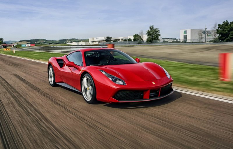 Феррари 488 GTB