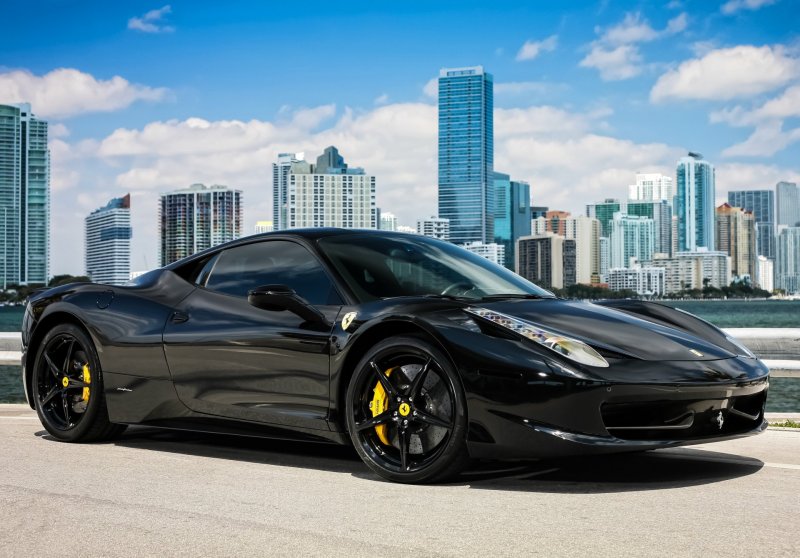 Феррари Италия 458 черная