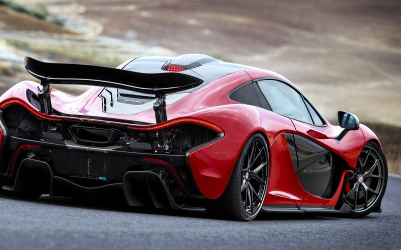 Машина MCLAREN p1