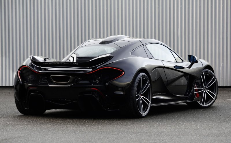 Спорткар MCLAREN p1