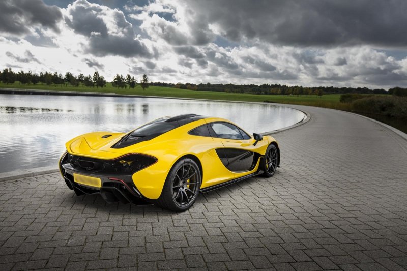 Спорткар MCLAREN p1
