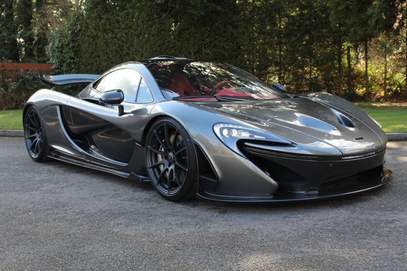 MCLAREN r1