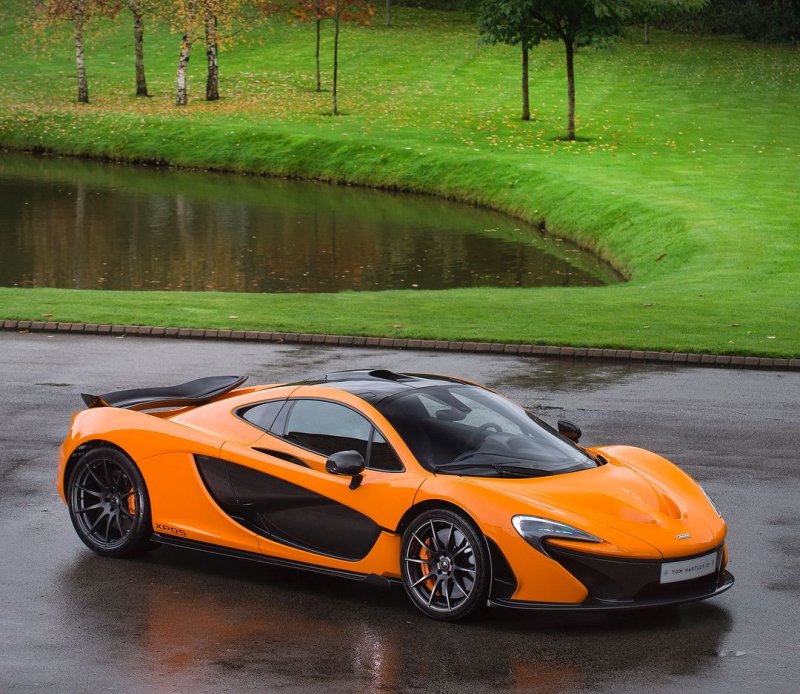 Машина MCLAREN p1