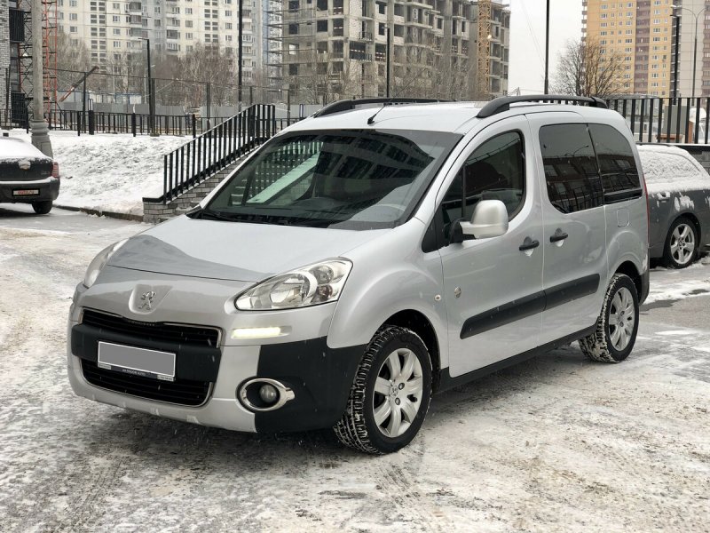 Peugeot partner 2012 г.в.