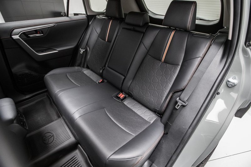 Toyota rav4 2015 салон