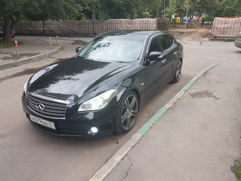 Nissan Fuga 350gt