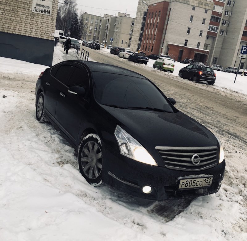 Ниссан Теана 2010 года