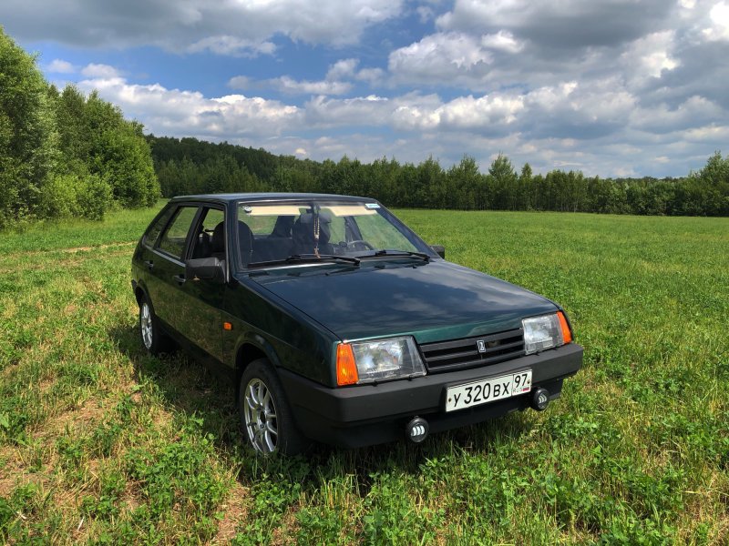 Лада 21093i