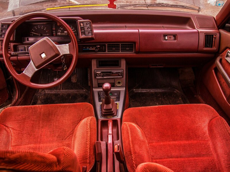 Mazda 626 GC салон