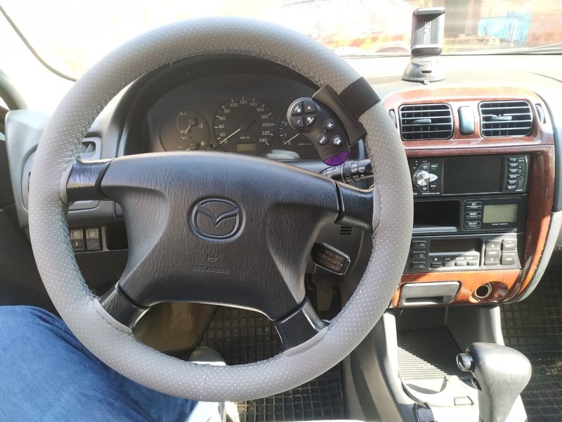 Mazda 626 gf 1997 салон