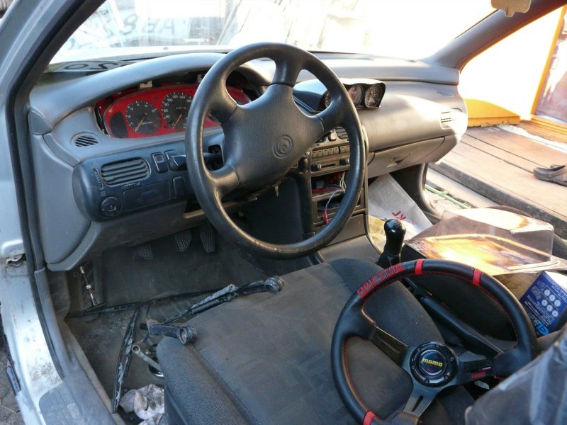 Mazda 626 IV салон