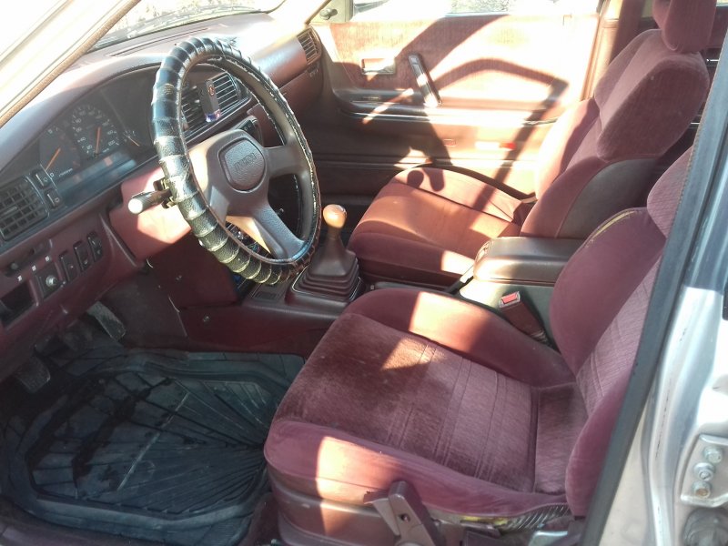 Mazda 626 1988 салон