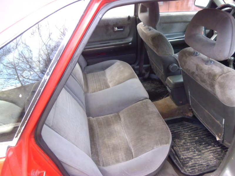Mazda 626 1988 салон