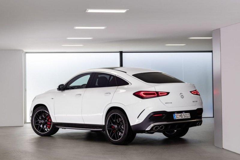 Мерседес-Бенц GLE 53 AMG