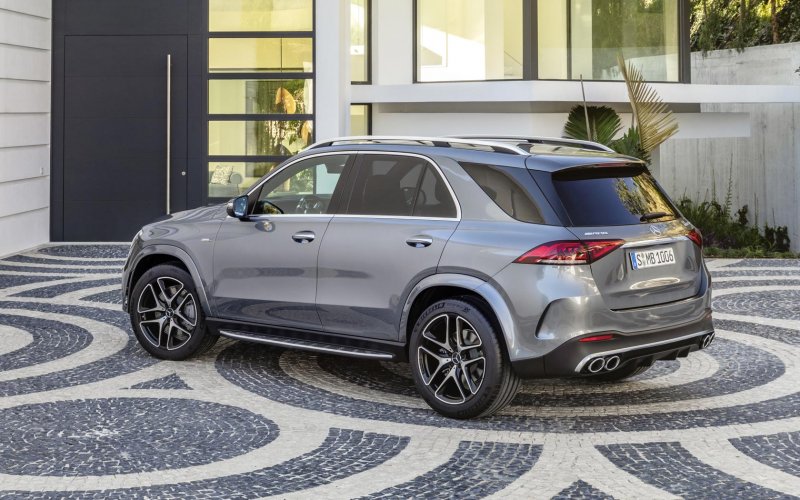 Мерседес-Бенц GLE 53 AMG