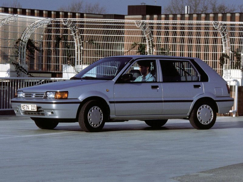 Nissan Sunny 1986