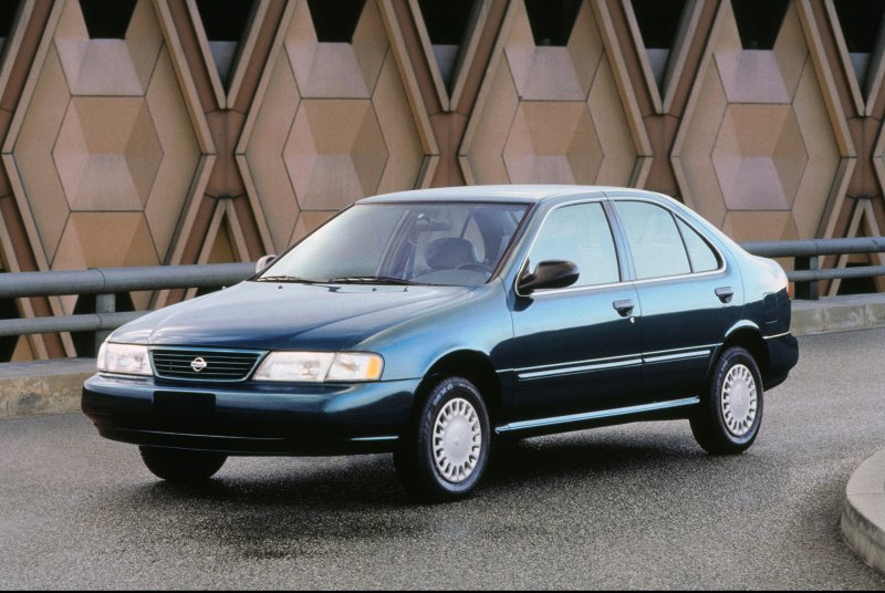Nissan Sunny b14