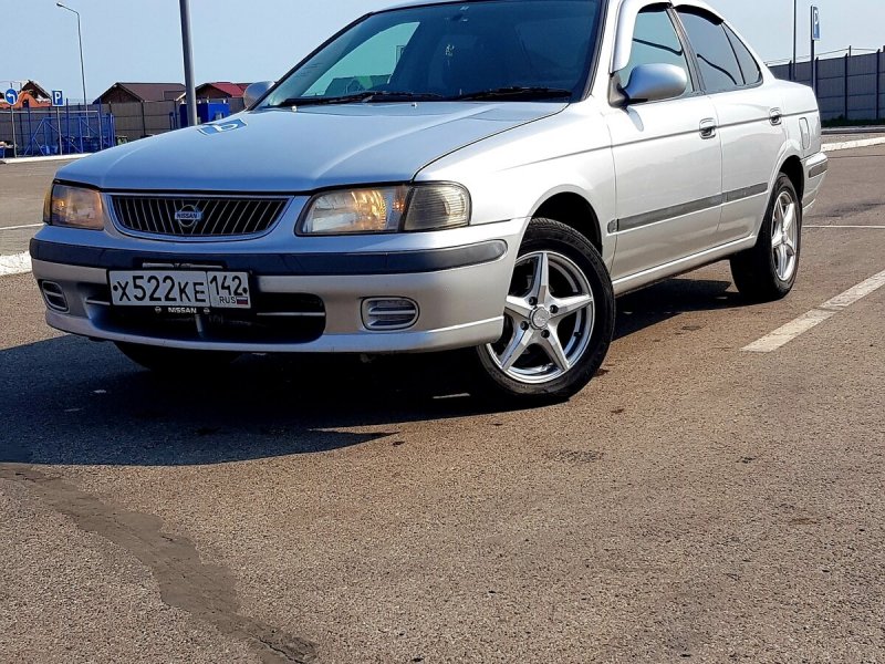 Nissan Sunny 15
