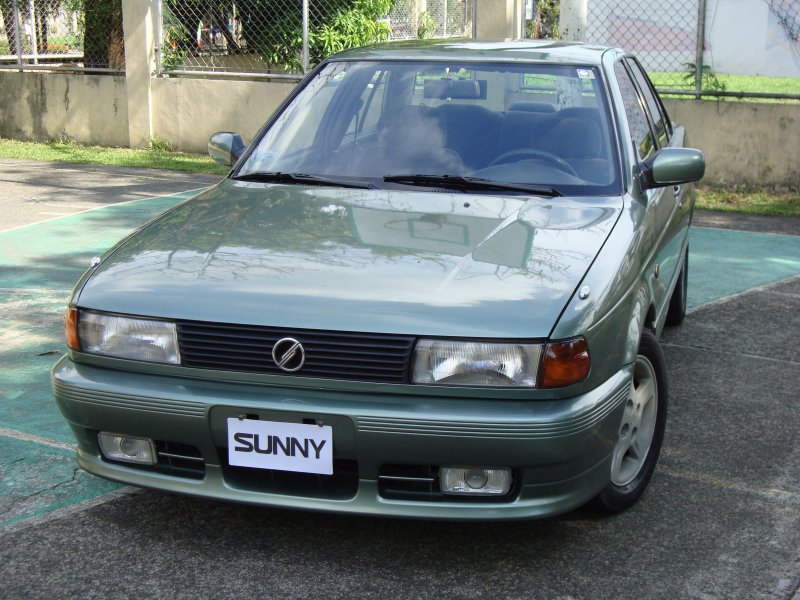 Nissan Sunny b13