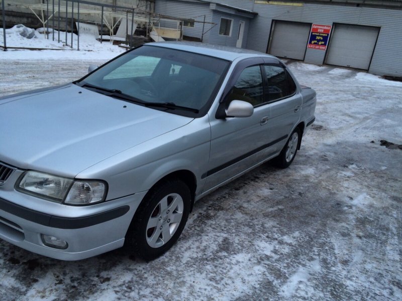 Nissan Sunny b15