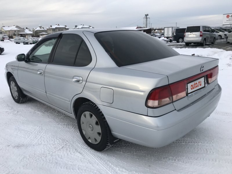 Ниссан Санни 2004г