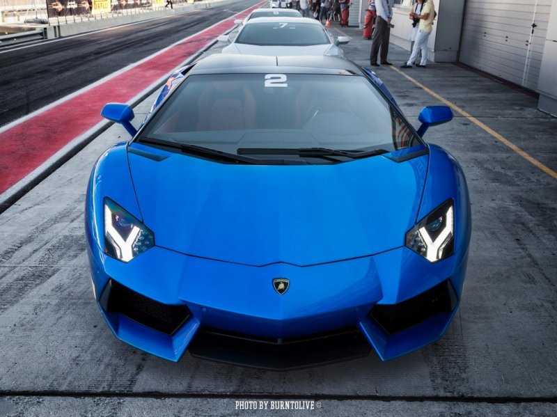 Lamborghini авентадор