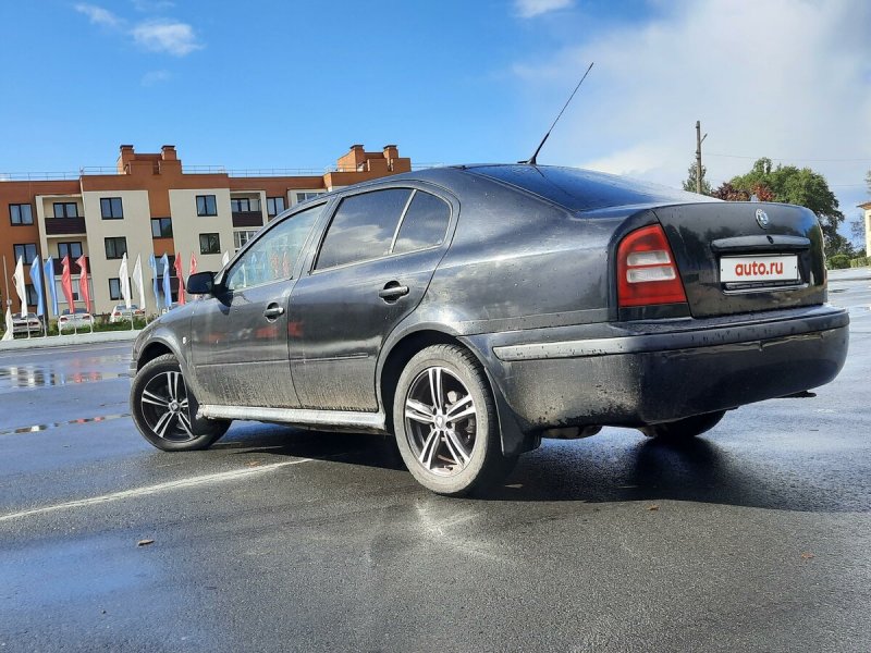 Октавия 1.8 турбо 2002г