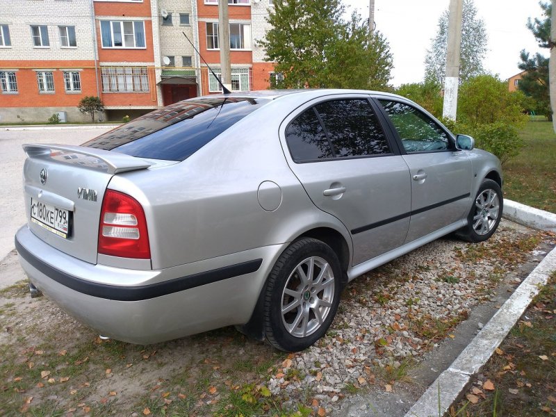 Octavia Tour 1.8 Turbo