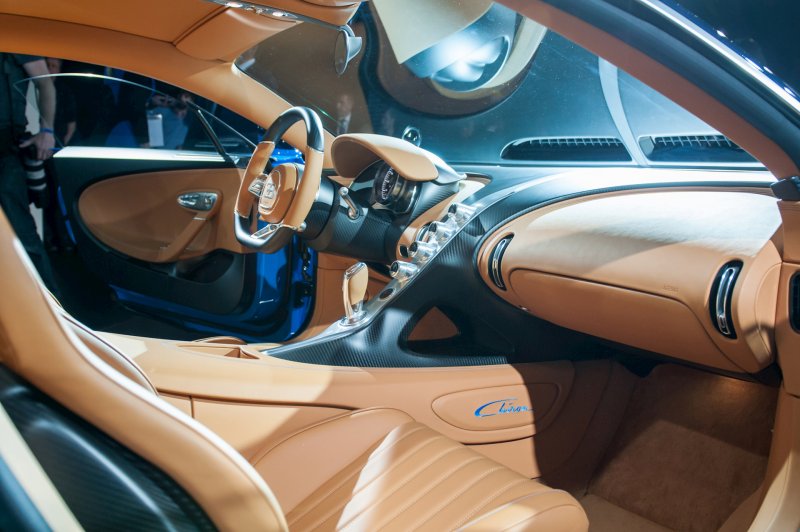 Bugatti Chiron super Sport салон