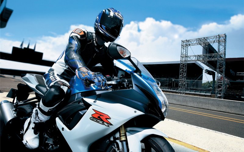 Suzuki GSX-R 750 обои