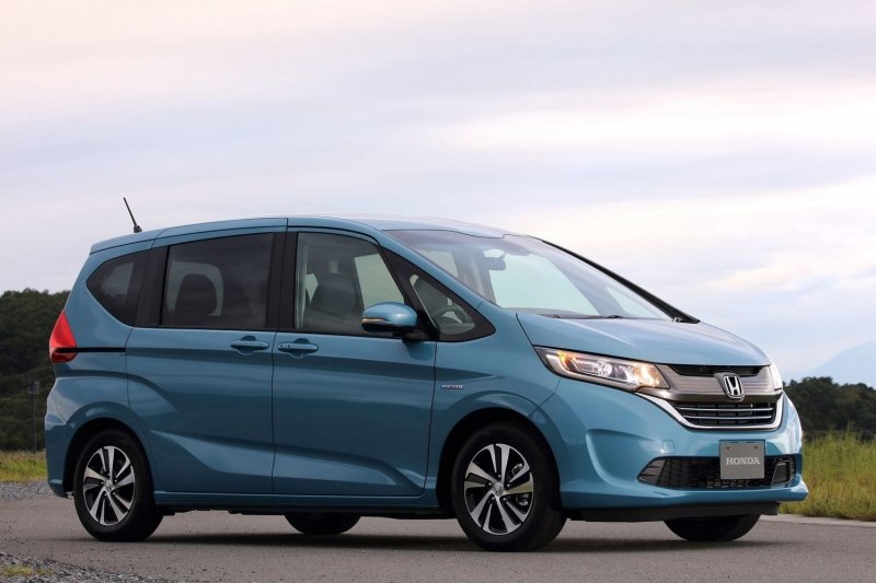 Honda freed 2016 гибрид