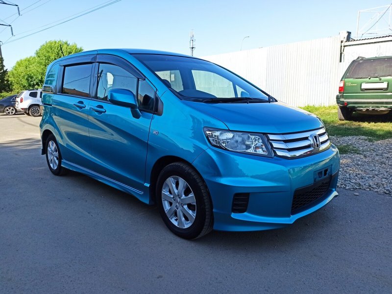 Honda freed 2008