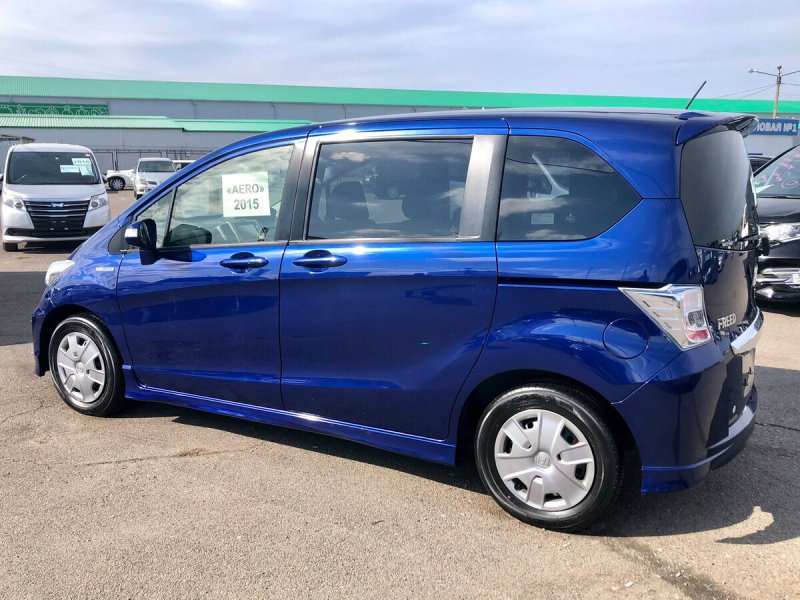 Honda freed gb8