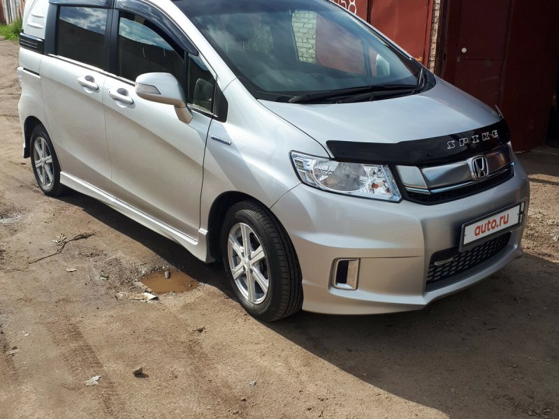 Honda freed 2020