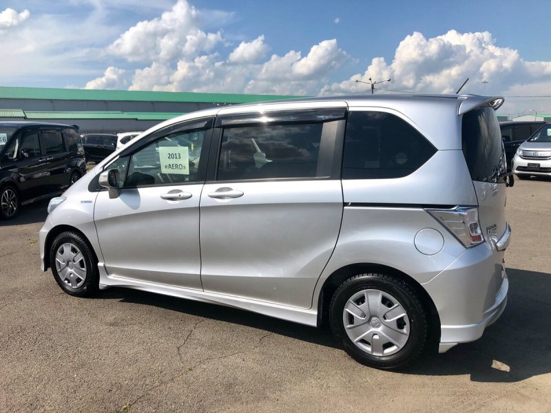 Honda freed gb7