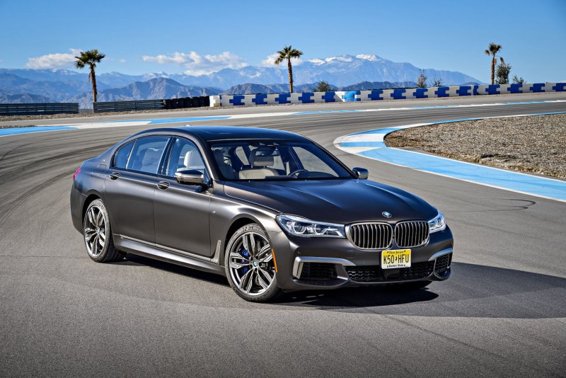 BMW m760li