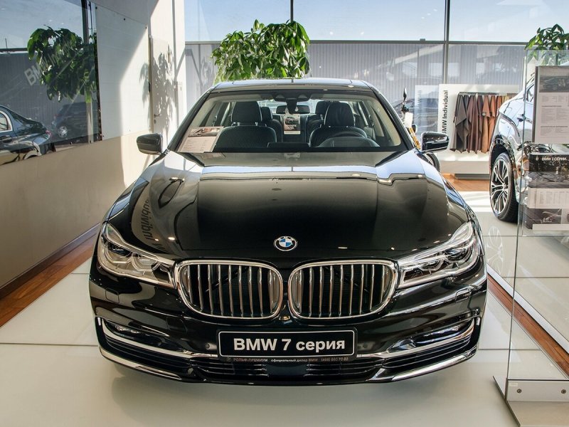 BMW 730 g12