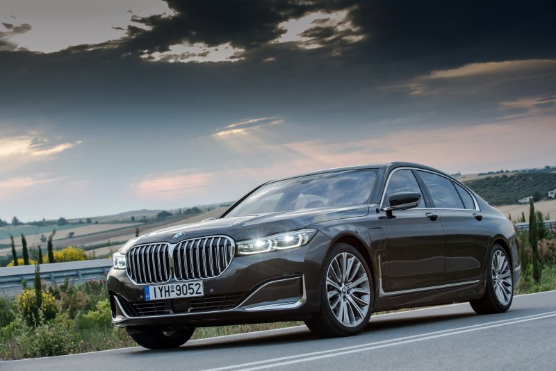 BMW 745 le XDRIVE