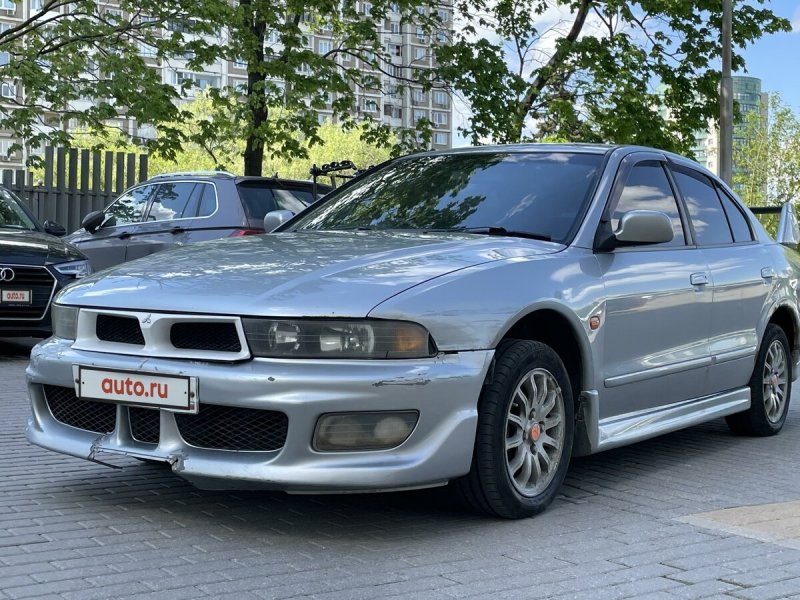 Митсубиси Галант 1998 года