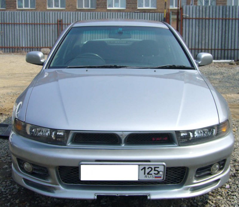 Митсубиси Кольт 1998 1.3