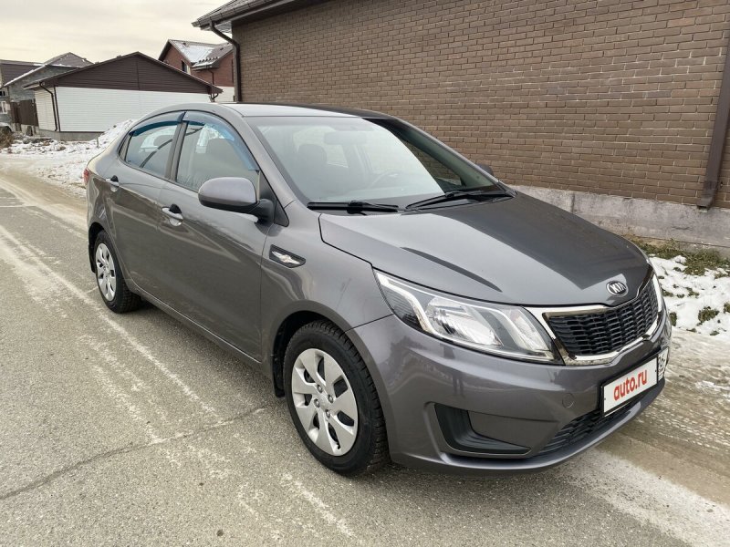 Kia Rio III 2011 серый